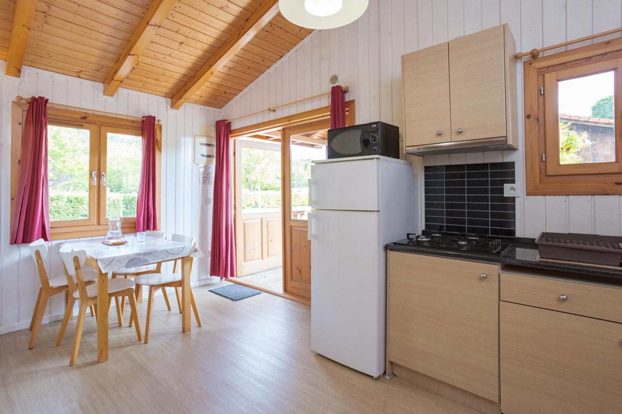 Camping Familial Paisible Avec Piscine, Mobil Home , Chalet, Studio & Emplacement Nue Casties-Labrande Eksteriør billede