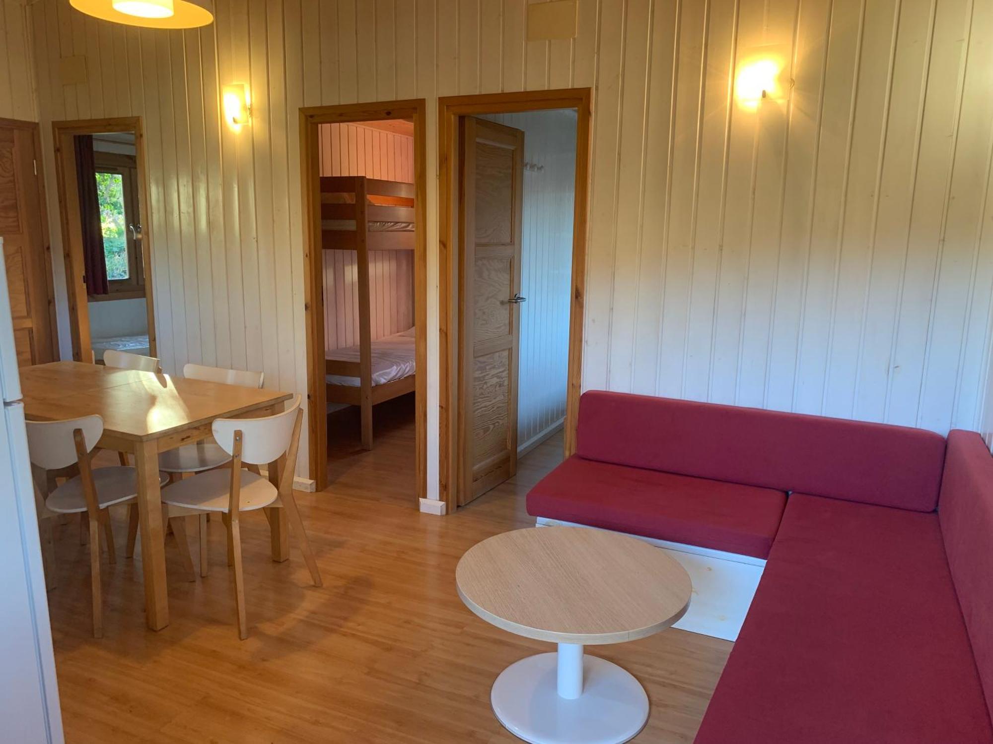 Camping Familial Paisible Avec Piscine, Mobil Home , Chalet, Studio & Emplacement Nue Casties-Labrande Eksteriør billede