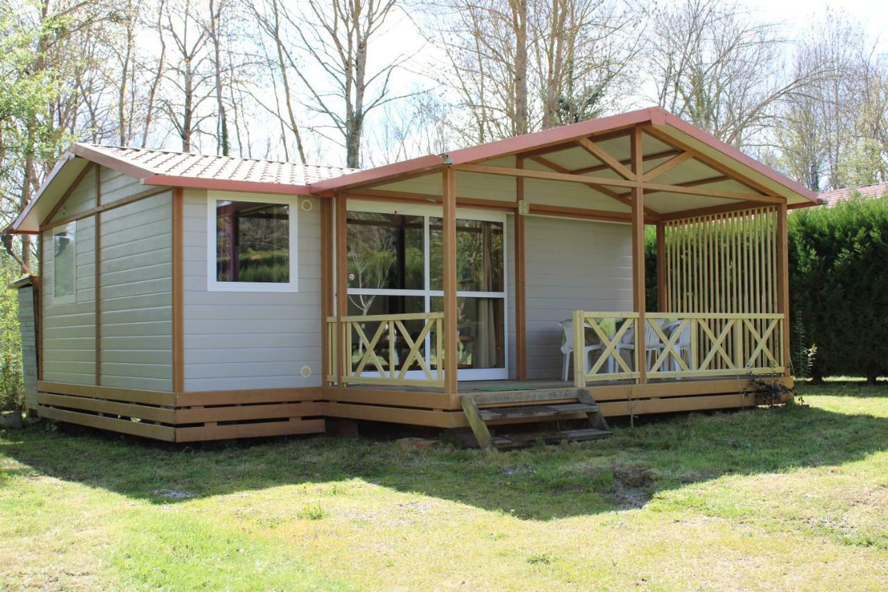 Camping Familial Paisible Avec Piscine, Mobil Home , Chalet, Studio & Emplacement Nue Casties-Labrande Eksteriør billede