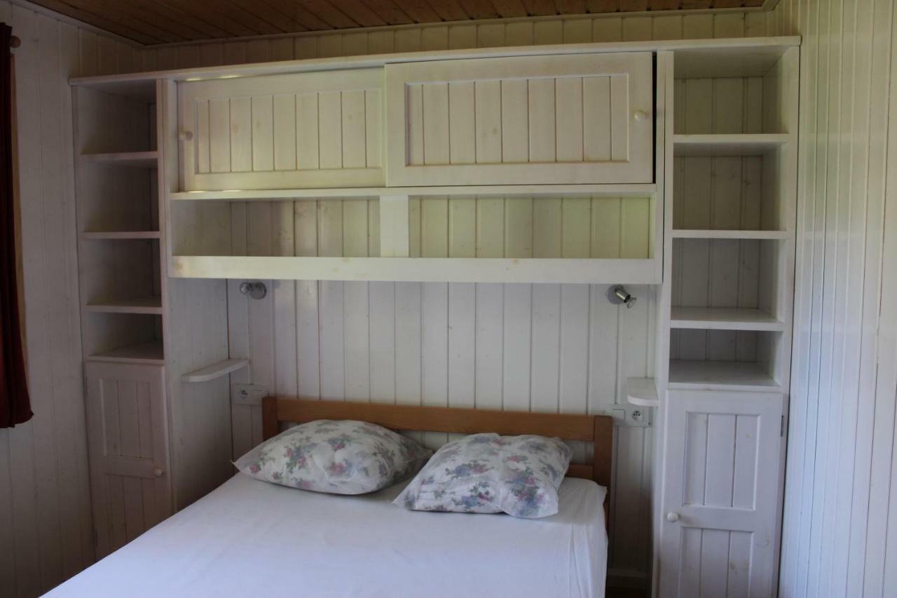 Camping Familial Paisible Avec Piscine, Mobil Home , Chalet, Studio & Emplacement Nue Casties-Labrande Eksteriør billede